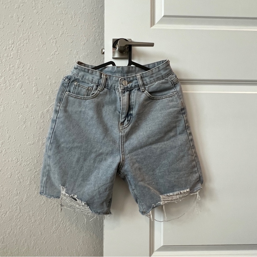 Upper Knee Short Denim
